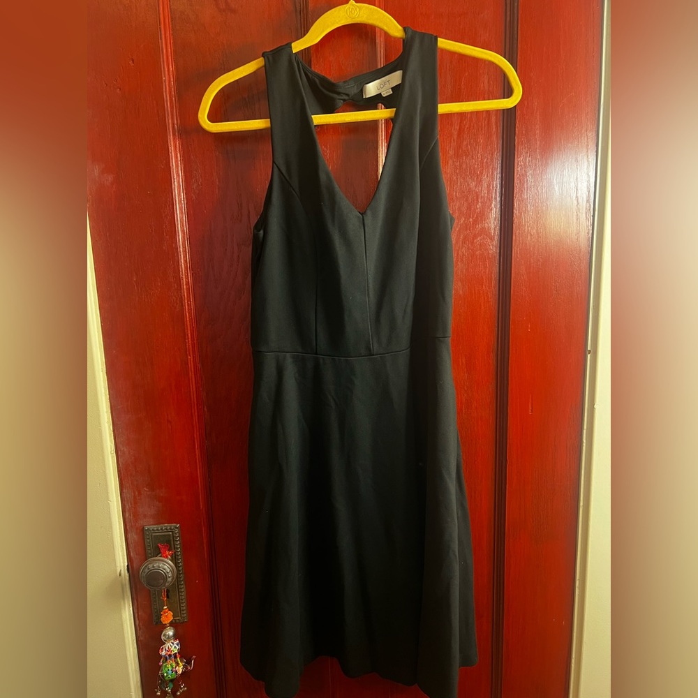 Classic Black Sleeveless V-Neck Dress